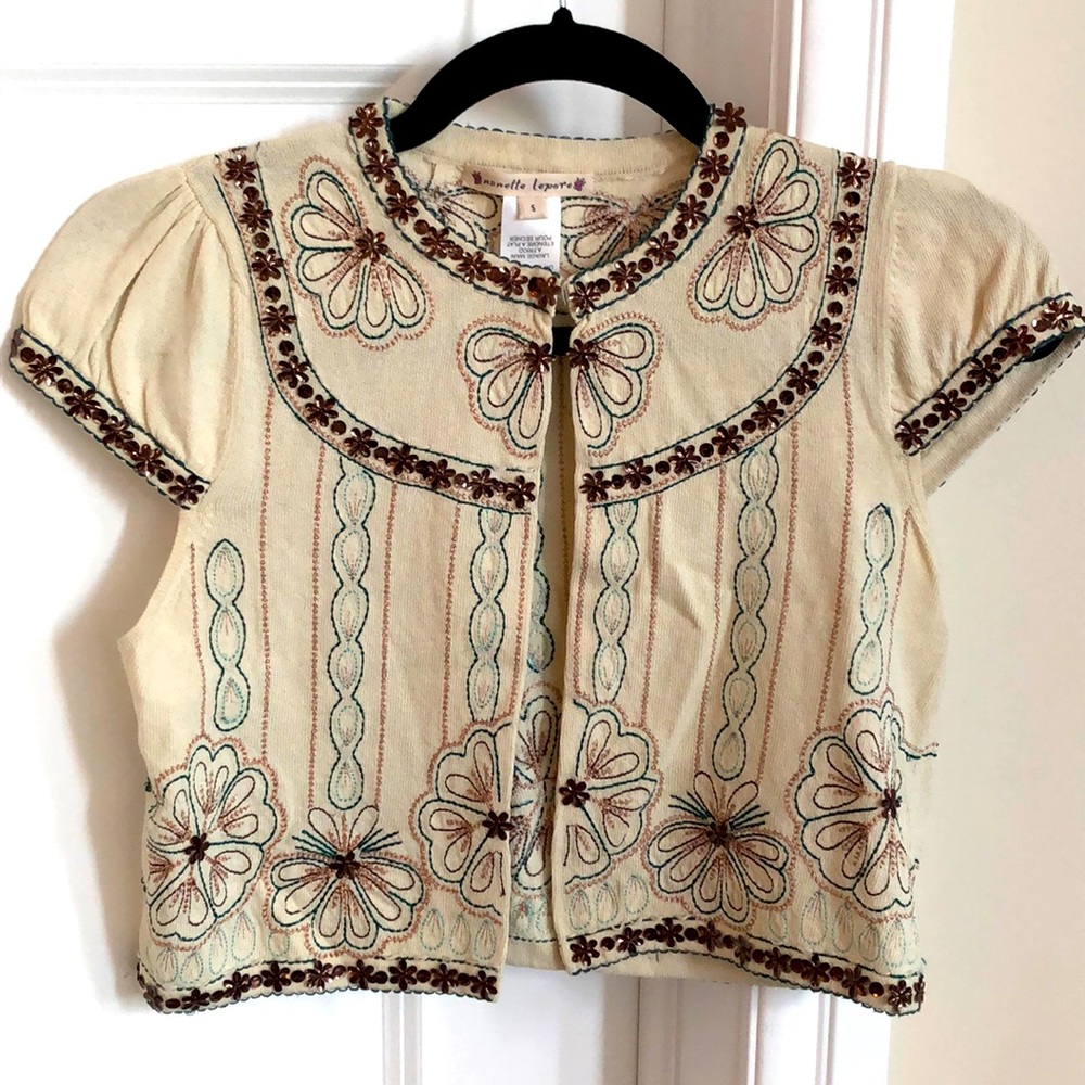 ✨HOST PICK✨Nanette Lepore delicate bolero/shrug